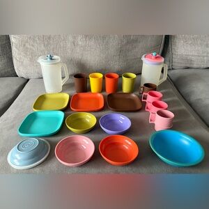 Tupperware Kid Toy 20 Piece Set Mugs Plates Pitchers Bowls Cups Vintage Rare